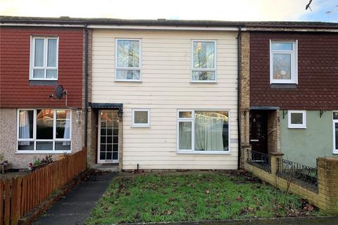 4 bedroom terraced house to rent, The Chantrys, Farnham, Surrey, GU9