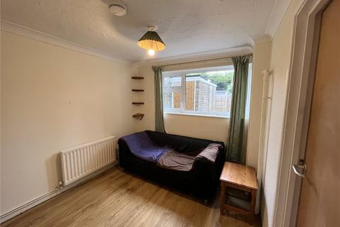 4 bedroom terraced house to rent, The Chantrys, Farnham, Surrey, GU9