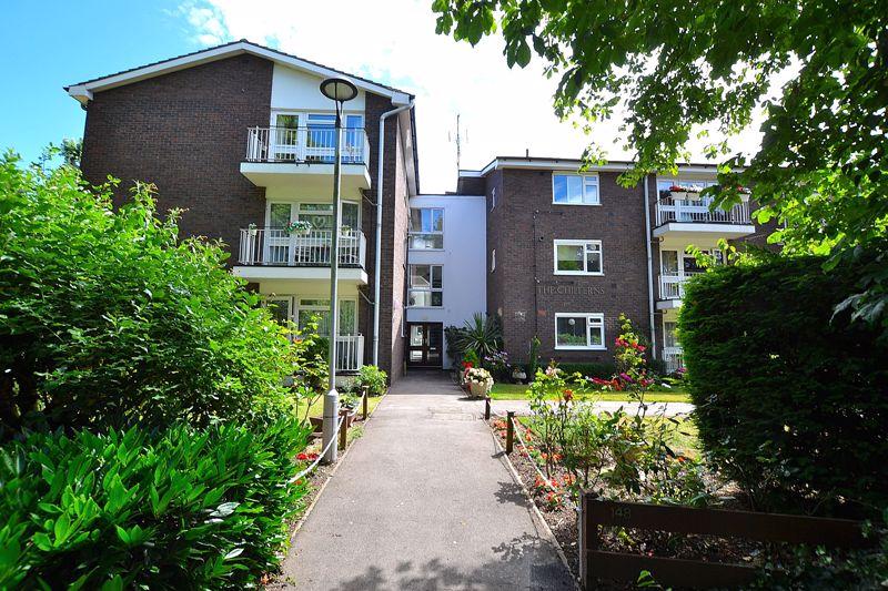Murray Avenue, Bromley 3 bed apartment £2,000 pcm (£462 pw)
