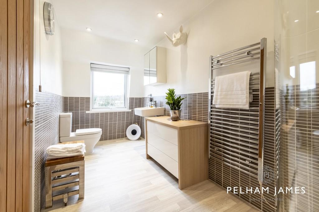 Second floor shower room