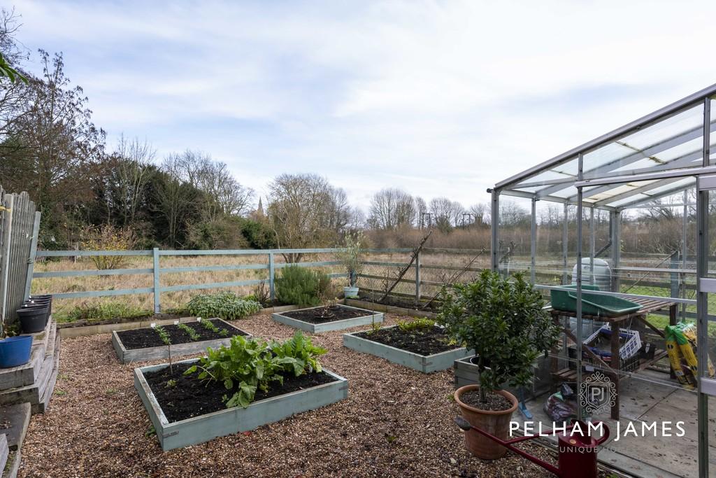 Greenhouse and sleeper beds