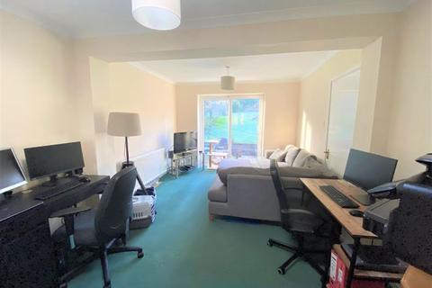 36 The Sanctuary, Cardiff, CF5 4RX