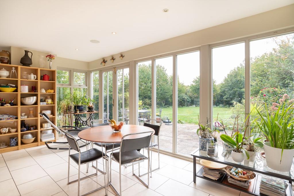 Breakfast Room