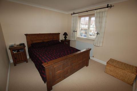 5 Romagne Close, Horndon On The Hill, Stanford-le-hope, SS17 8LH