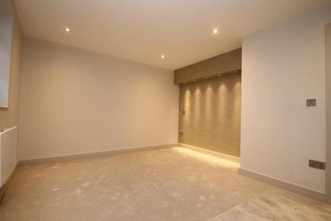 1a Byron Avenue, Sutton, SM1 3RA