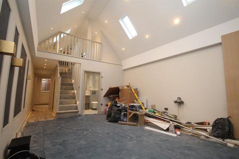 1a Byron Avenue, Sutton, SM1 3RA