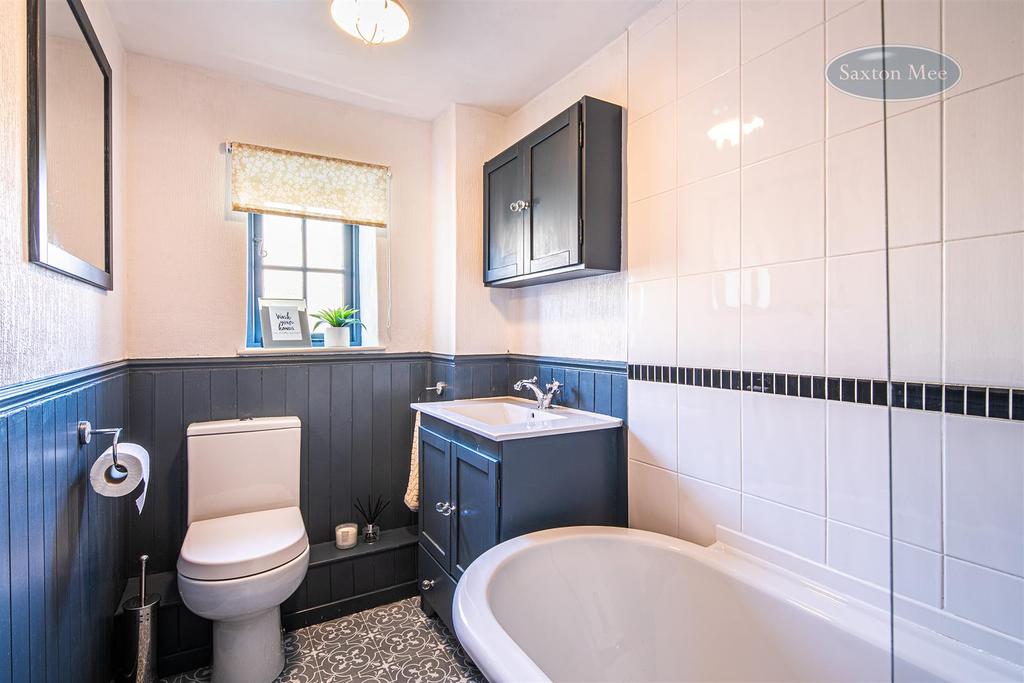 Wath Road, Elsecar, Barnsley 2 bed cottage for sale £150,000