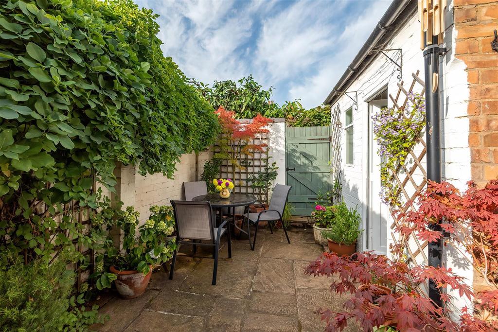 Archery Road, Leamington Spa 5 bed terraced house £925,000