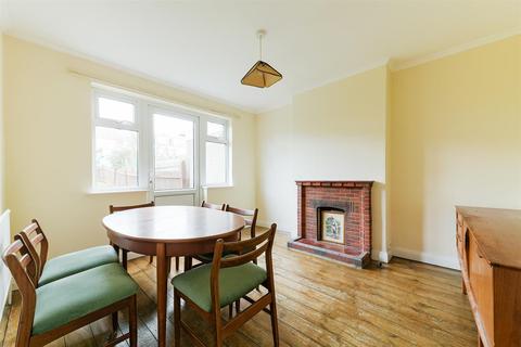 36 Holne Chase, Morden, SM4 5QB