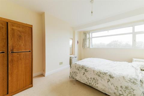 36 Holne Chase, Morden, SM4 5QB