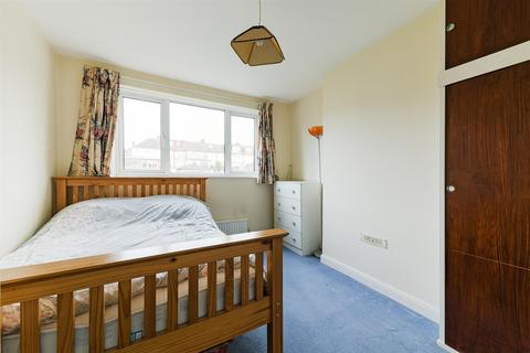 36 Holne Chase, Morden, SM4 5QB