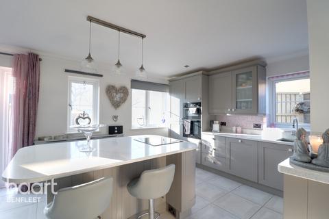 21 Albion Road, Benfleet, SS7 5PU