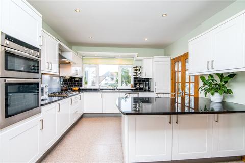 9 Brampton Close, Westcliff-on-sea, SS0 0DY