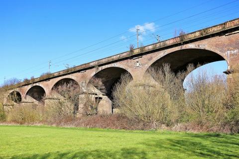 21c Boston Road, London, W7 3SJ