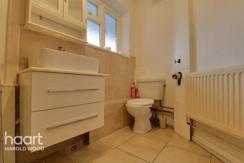 27 Broseley Road, Romford, RM3 9BA
