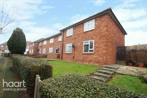 27 Broseley Road, Romford, RM3 9BA