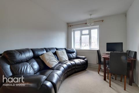 27 Broseley Road, Romford, RM3 9BA