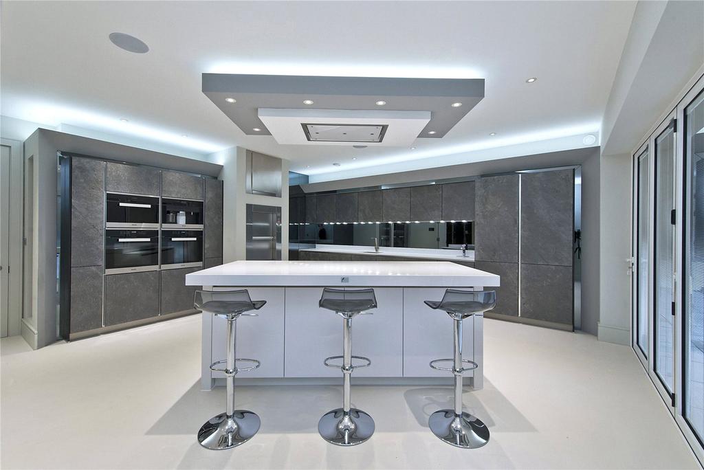 Kitchen/Breakfast