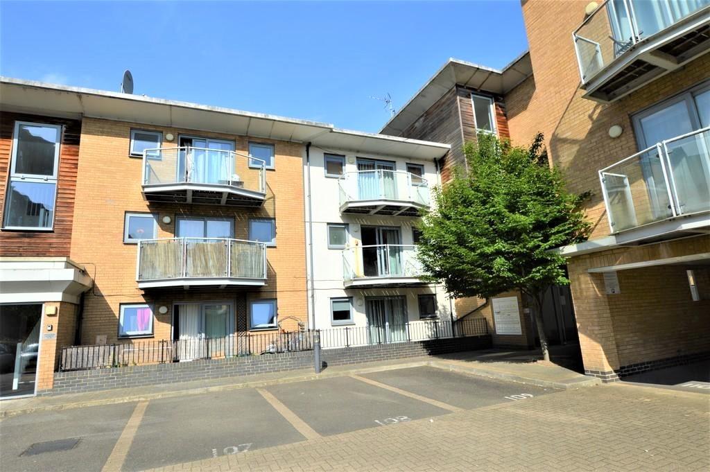 Hawkins Road, Colchester 2 bed apartment £180,000