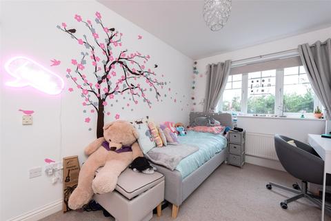 21 Apple Dene, Bramley, Tadley, RG26 5JU