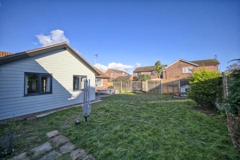 293 Constable Avenue, Clacton-on-sea, CO16 8YU
