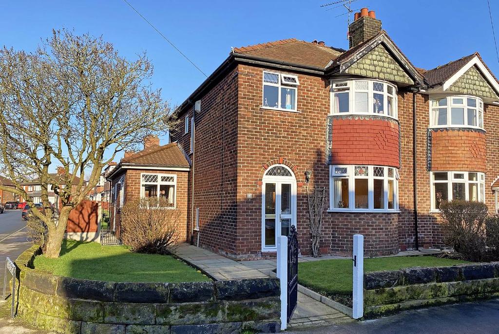 Ash Grove, Timperley, Cheshire 3 bed semidetached house £410,000