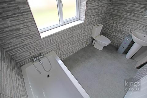 150 Tithelands, Harlow, CM19 5NF
