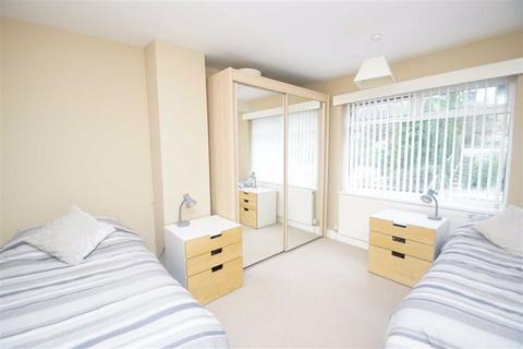 31 Baronsway, Leeds, LS15 7AW