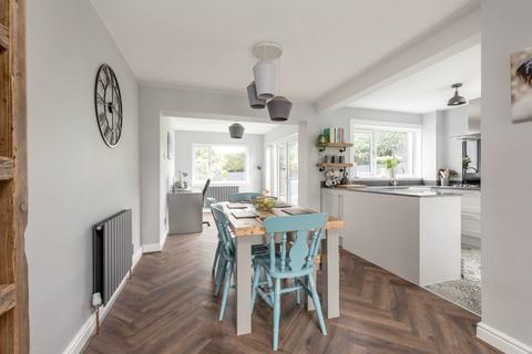 88 Buckstone Road, Edinburgh, EH10 6UT