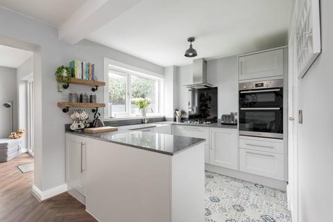 88 Buckstone Road, Edinburgh, EH10 6UT