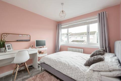 88 Buckstone Road, Edinburgh, EH10 6UT