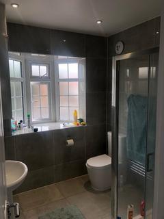1 bedroom semi-detached house to rent, GREAT NORTH WAY, HENDON, NW4 1HS