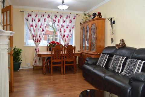 3 Harrow Avenue, Oldham, OL8 4HZ