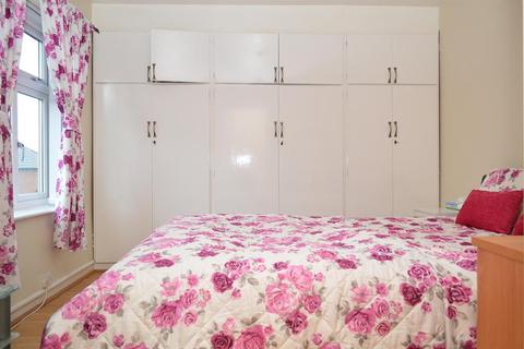 3 Harrow Avenue, Oldham, OL8 4HZ