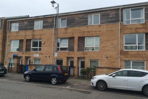 22 Aspull Walk, Manchester, M13 9ER