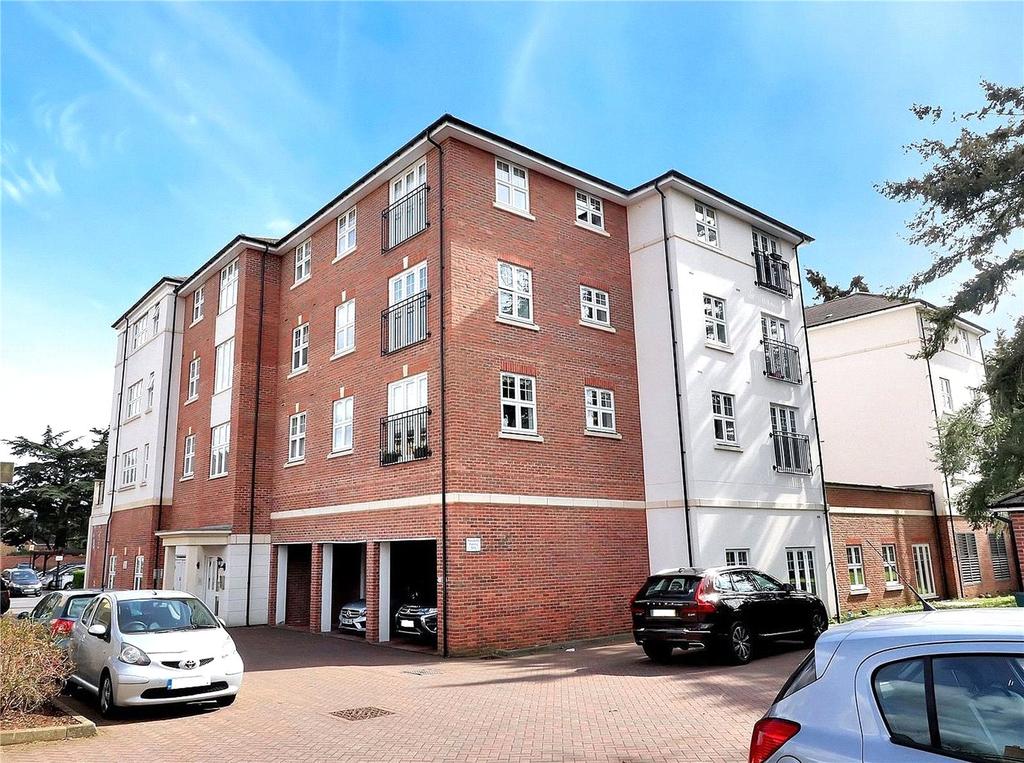 Campbell Court, 1 Colnhurst Road... 2 bed flat £172,500