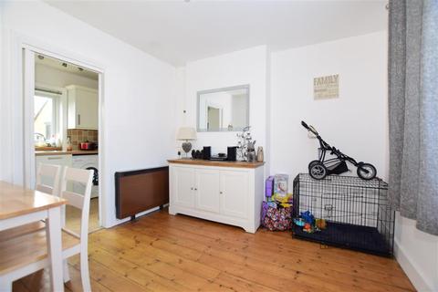 7 Postling Road, Folkestone, CT19 4PH