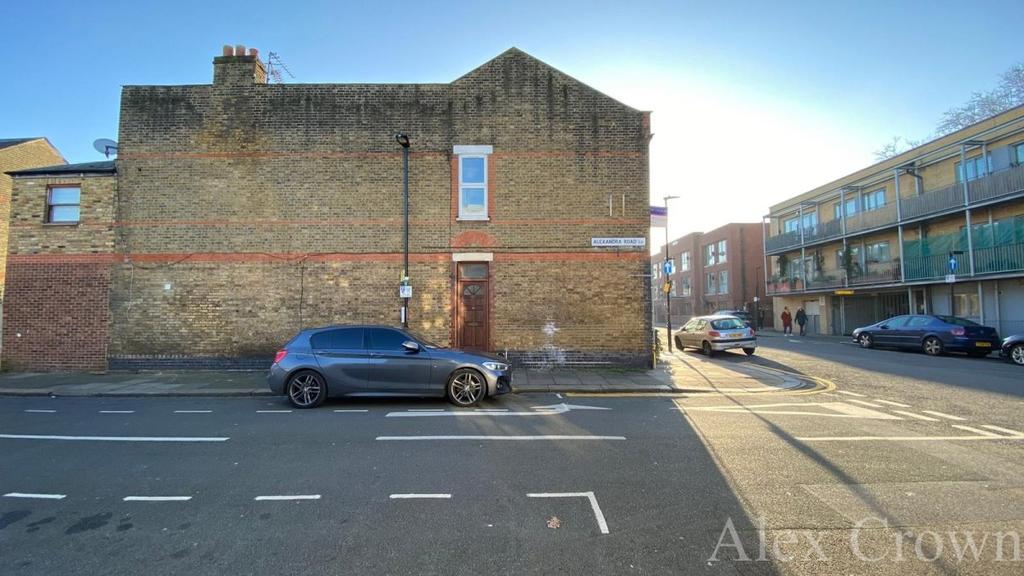 Cornwall Road, Tottenham 2 bed flat £1,400 pcm (£323 pw)