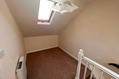 2 bedroom flat to rent, St Catherines Road, Grantham, NG31