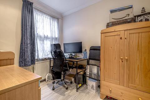 2 bedroom maisonette to rent, Harrow,  London,  HA3