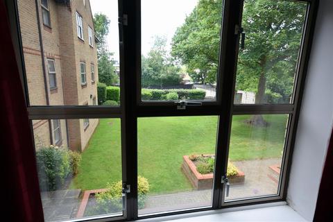 1 bedroom retirement property for sale, Balmoral Court, Springfield Road, Chelmsford