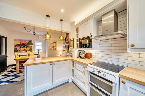3 bedroom end of terrace house for sale, Oldbury Road, Tewkesbury, Gloucestershire