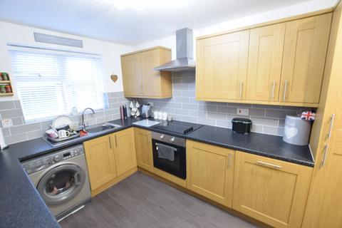 41 Blake Drive, Clacton-on-sea, CO16 8ED