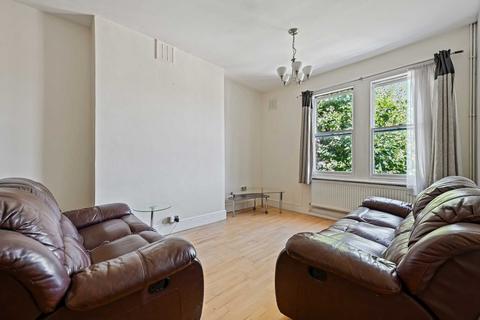 3 bedroom apartment to rent, Ormiston Grove, Shepherds Bush, London W12 0JT