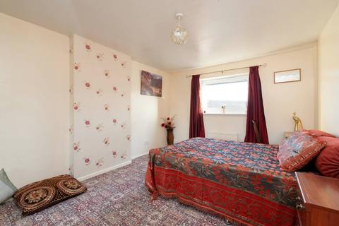 5 Bingham Place, Edinburgh, EH15 3JD