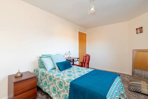 5 Bingham Place, Edinburgh, EH15 3JD