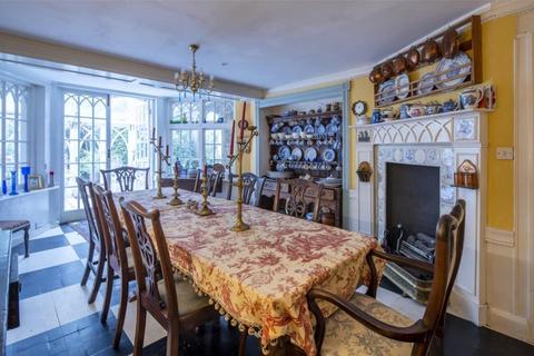 101 South End Road, London, NW3 2RJ
