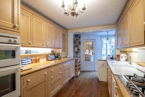 101 South End Road, London, NW3 2RJ
