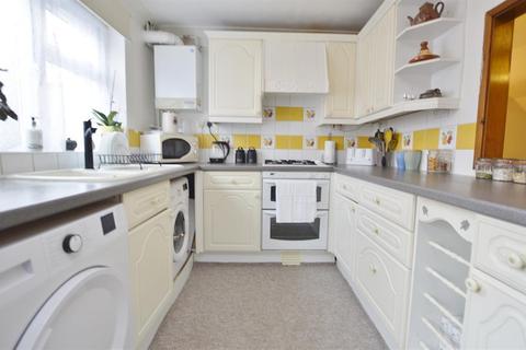 6 Moncrieff Close, London, E6 5TF