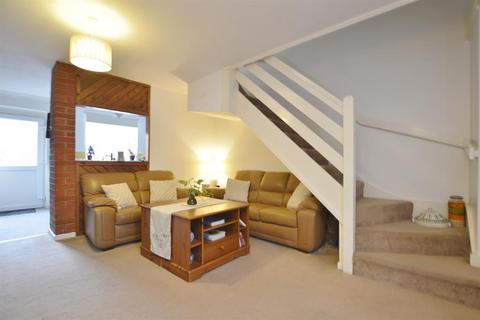 6 Moncrieff Close, London, E6 5TF